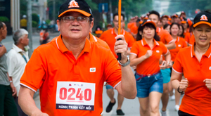 3000 người tham gia chạy tiếp sức xuyên Việt 'Hành trình kết nối'