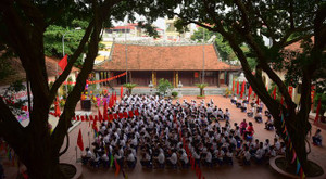 Video: Ngôi trường đặc biệt giữa Thủ đô khai giảng trong sân đình