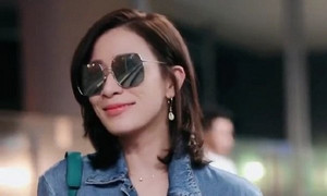 'Nhàn Phi' Xa Thi Mạn khoe nhan sắc lão hoá ngược khó tin ở tuổi 43