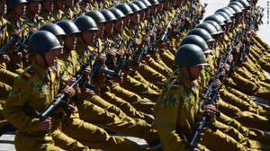 Những hình ảnh ấn tượng trong lễ duyệt binh mừng 70 năm Quốc khánh Triều Tiên