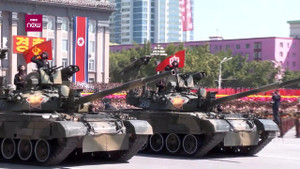 Video: Toàn cảnh Triều Tiên duyệt binh hoành tráng ngày Quốc khánh