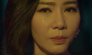 Thu Minh khóc nức nở kể lại chuyện tình đẫm nước mắt