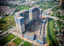 Roman Plaza sở hữu 'Lộ - Thị - Giang'