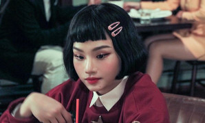 Miu Lê hóa bác sĩ làm đủ trò kinh dị để tán tỉnh trai đẹp