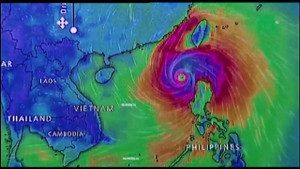 Bão MANGKHUT diễn biến khó lường: Cấm biển, cho học sinh nghỉ học sớm