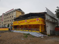 Bốn đại gia bánh Trung thu: Kẻ khóc người cười