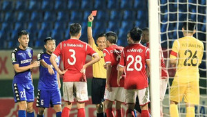 Trọng tài V-League bẻ còi: Án phạt nội bộ sẽ rất nặng
