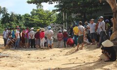 Hoảng hồn phát hiện thi thể người đàn ông nổi trên sông Tam Kỳ, Quảng Nam