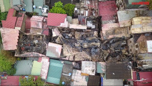 Clip: Toàn cảnh hiện trường vụ cháy lớn ở Đê La Thành nhìn từ flycam