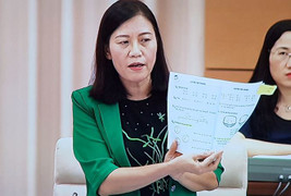 Quan chức Quốc hội: Tại sao mỗi năm chi khoảng 1.000 tỷ đồng cho SGK nhưng không dùng lại được?