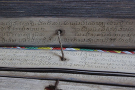 Bí ẩn trong sách lá cổ của tộc người Khùa ở Quảng Bình