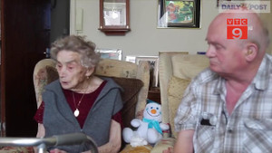 Cụ bà 100 tuổi kết hôn với chú rể kém 26 tuổi