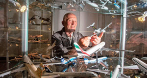 Người đàn ông sở hữu bộ sưu tập mô hình máy bay lớn nhất thế giới