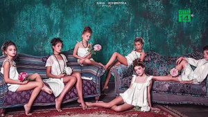 Dư luận phẫn nộ cáo buộc hãng thời trang Ukraine tình dục hóa trẻ em