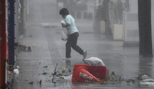 Siêu bão Trami đổ bộ vào Nhật Bản: Ít nhất 2 người chết, hàng triệu người phải sơ tán