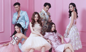 Minh Hằng xinh như công chúa, quyến rũ bên dàn học trò ‘The Face’