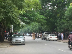 Hàng trăm cảnh sát, lính bắn tỉa ở Nghệ An bao vây kẻ ôm lựu đạn cố thủ trong nhà