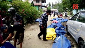 Video: Hỗn loạn tại khu vực động đất ở Indonesia