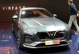 Ấn tượng buổi ra mắt 2 mẫu sedan và SUV của VinFast: 'Đây là điều kỳ diệu của Việt Nam'