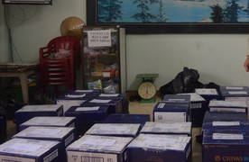 Bắt xe container chở 252 chai rượu lậu