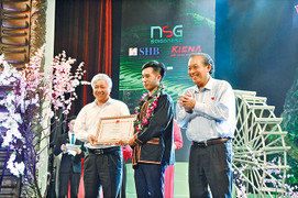 Chàng trai người Tày kiếm tiền tỷ nhờ chế tạo bếp nóng lạnh