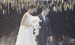 Video: Lan Khuê bật khóc khi được chồng nắm chặt tay lên lễ đường