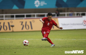 'Quang Hải hãy thể hiện cho thế giới thấy cầu thủ Việt Nam giỏi thế nào'