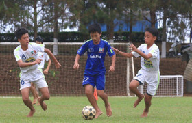 Lộ video thi đấu của lứa Học viện HAGL JMG được dự báo hay hơn lứa Công Phượng