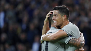 Ronaldo ghi bàn, Juventus nối dài mạch thắng