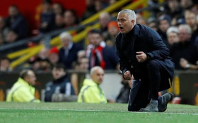 Zidane không hứng thú với MU, Mourinho vơi nỗi lo mất ghế?