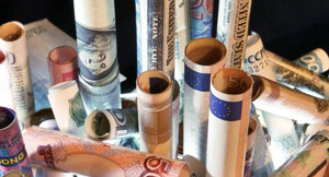 Hạn chế USD, Nga có thể bắt đầu sử dụng đồng euro trong thương mại với EU