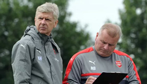 CLB TP.HCM nhắm cựu trợ lý ở Arsenal thay Miura