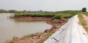 Cát tặc lộng hành cướp đất, phá đê: Cảnh sát đường thủy nói gì?