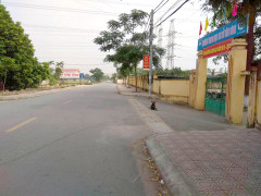 10 kẻ mang súng và kiếm tấn công 2 tài xế trong đêm ở làng quê Hà Nội