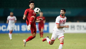 Báo châu Á: Tuyển Việt Nam đau đầu tìm phương án thay Văn Thanh