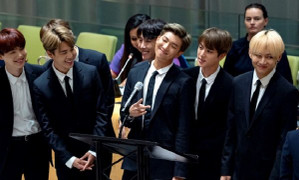 K-Pop bắt nhịp xu hướng âm nhạc toàn cầu ra sao?