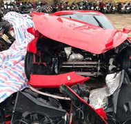 Xác định danh tính người lái siêu xe Ferrari 488 GTB của ca sĩ Tuấn Hưng gặp nạn trên cao tốc
