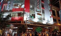Giả làm cặp tình nhân, chồng rủ vợ vào khách sạn bán ma túy