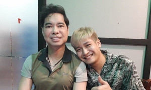 Hé lộ con nuôi 9x điển trai, ít lộ diện của danh ca Ngọc Sơn