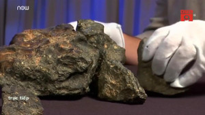 Đấu giá thiên thạch từ Mặt trăng lớn nhất từ trước tới nay