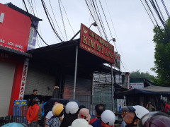 Video: Bà hỏa thiêu rụi cửa hàng hoa, 3 người thương vong trong đêm