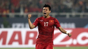 Văn Thanh phẫu thuật thành công, sẽ trở lại sân cỏ sau 6 tháng