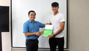 Những thổ lộ đầu tiên của cựu trung vệ U23 Việt Nam vừa gia nhập HAGL