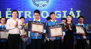 Nam sinh Học viện An ninh giành giải Nhất Olympic tiếng Anh sinh viên toàn quốc