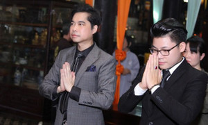 Bị chỉ trích dễ dãi gặp ai cũng nhận làm con nuôi, Ngọc Sơn nói gì?