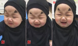 Clip: Em bé hóa trang thành con ma Vô Diện khóc nhè siêu đáng yêu