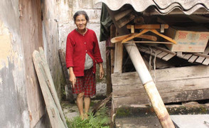 Thượng tọa nổi tiếng Hải Phòng chào thua ngôi nhà có 10 người bị điên