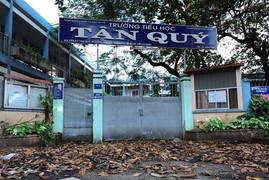 Trường tiểu học bỏ hoang gần 3 năm ở Sài Gòn