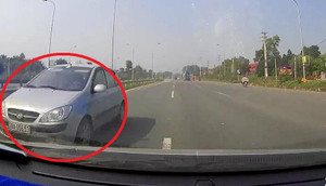 Clip: Ô tô con đi ngược chiều kiểu 'giết người' trên Đại lộ Thăng Long