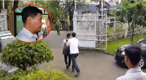 Phóng viên bị đẩy ra khỏi nơi Chủ tịch TP.HCM tiếp xúc dân Thủ Thiêm